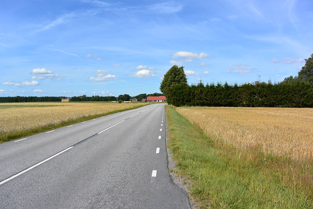 Narrow high speed roads